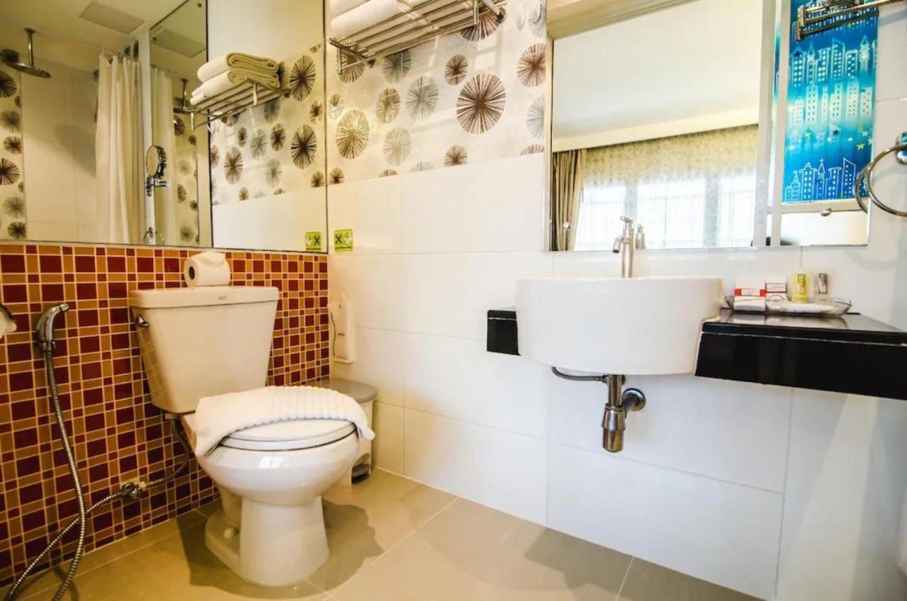 Patong Terrace Hotel Екстериор снимка