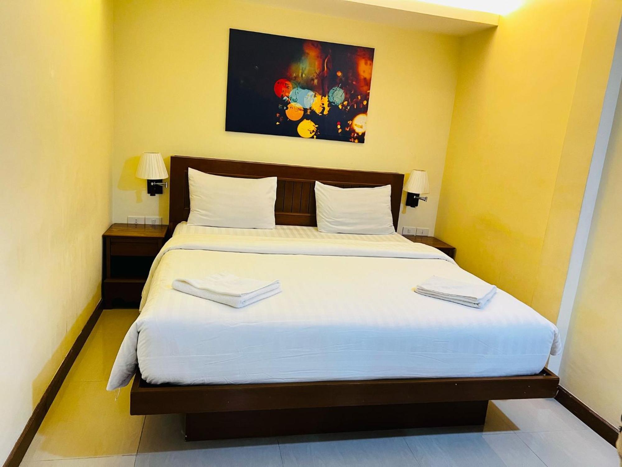 Patong Terrace Hotel Екстериор снимка