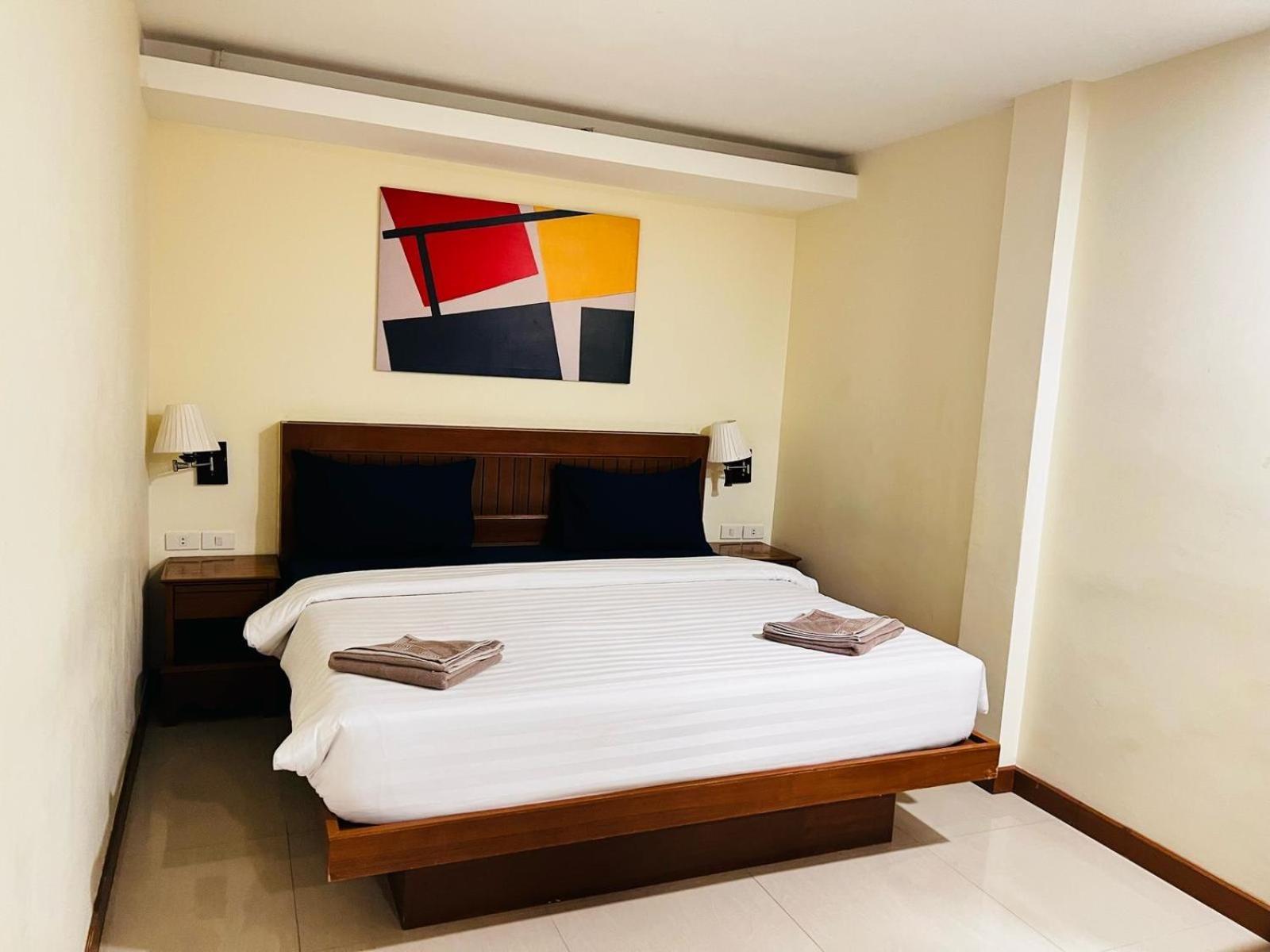 Patong Terrace Hotel Екстериор снимка